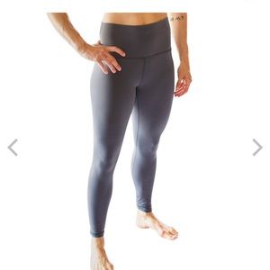 Born Primitive Lift Yourself leggings